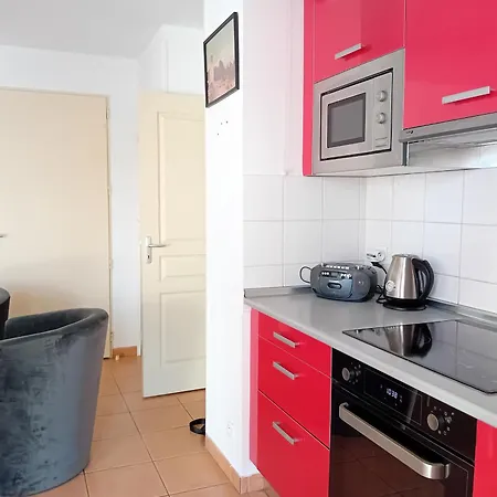 T2 Avec Terrasse Et Parking Sur Les Hauteurs D'hendaye - Fr-1-239-1031 Hendaye